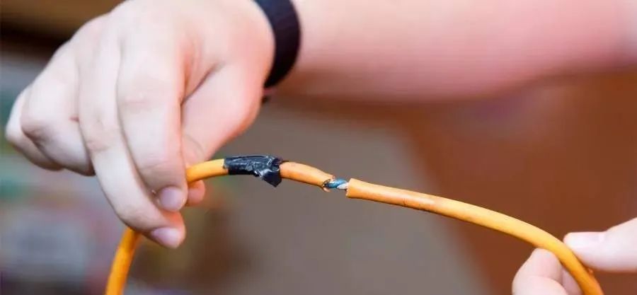 电线电缆塑料层出现脱节和断胶的原因有哪些